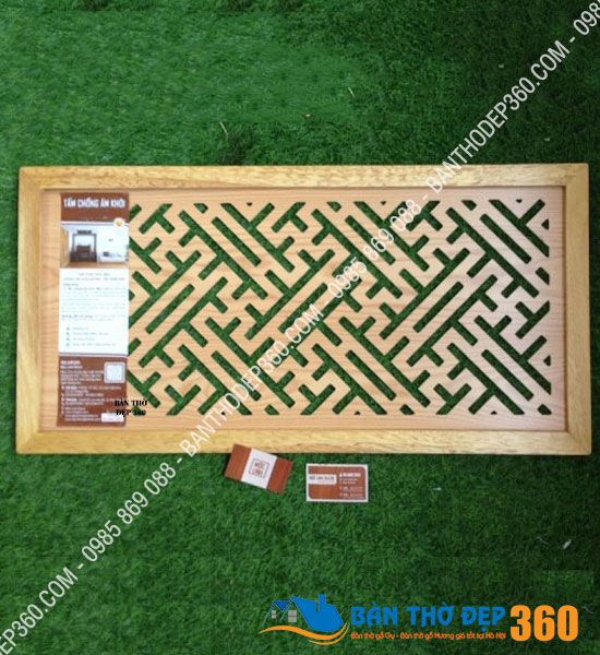 Tấm chống ám khói bàn thờ kích cỡ 41x81cm Chữ Vạn vàng sồi