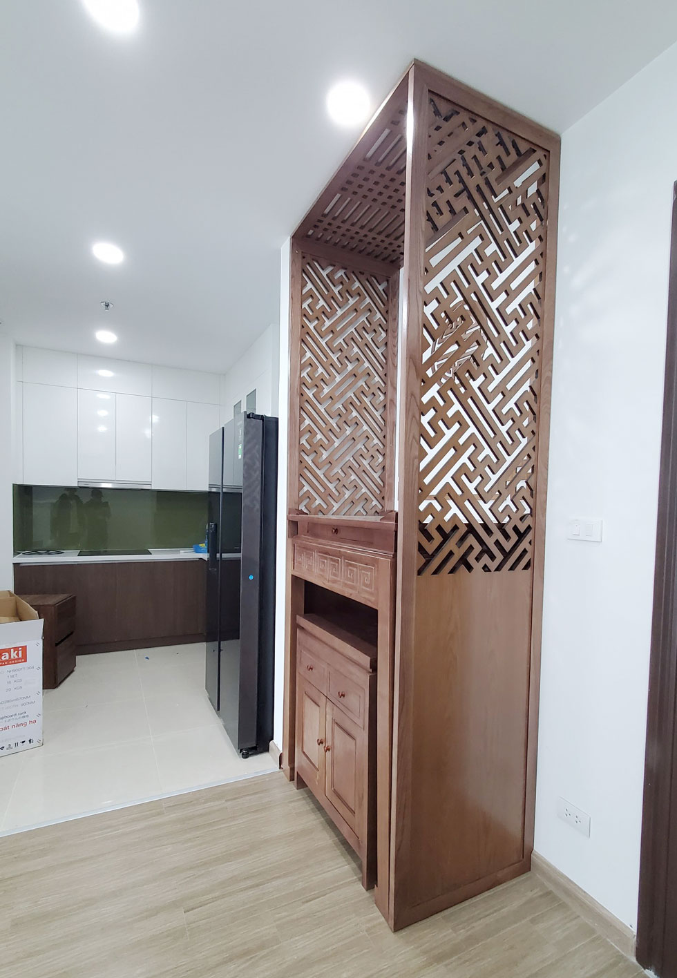 bàn thờ đứng hiện đại